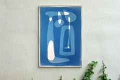 Schwereloser Ausleger, modernes Mobile in Weiß und Blau, minimalistische Cyanotypie-Monotypie