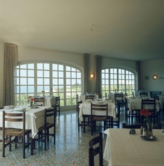 Lobbies, chambres et bars de l'hôtel Island Ischia, Italie, années 1970.