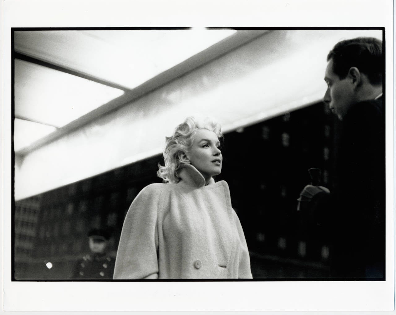 Edward Feingersh Black and White Photograph - Marilyn Monroe in New York 1955