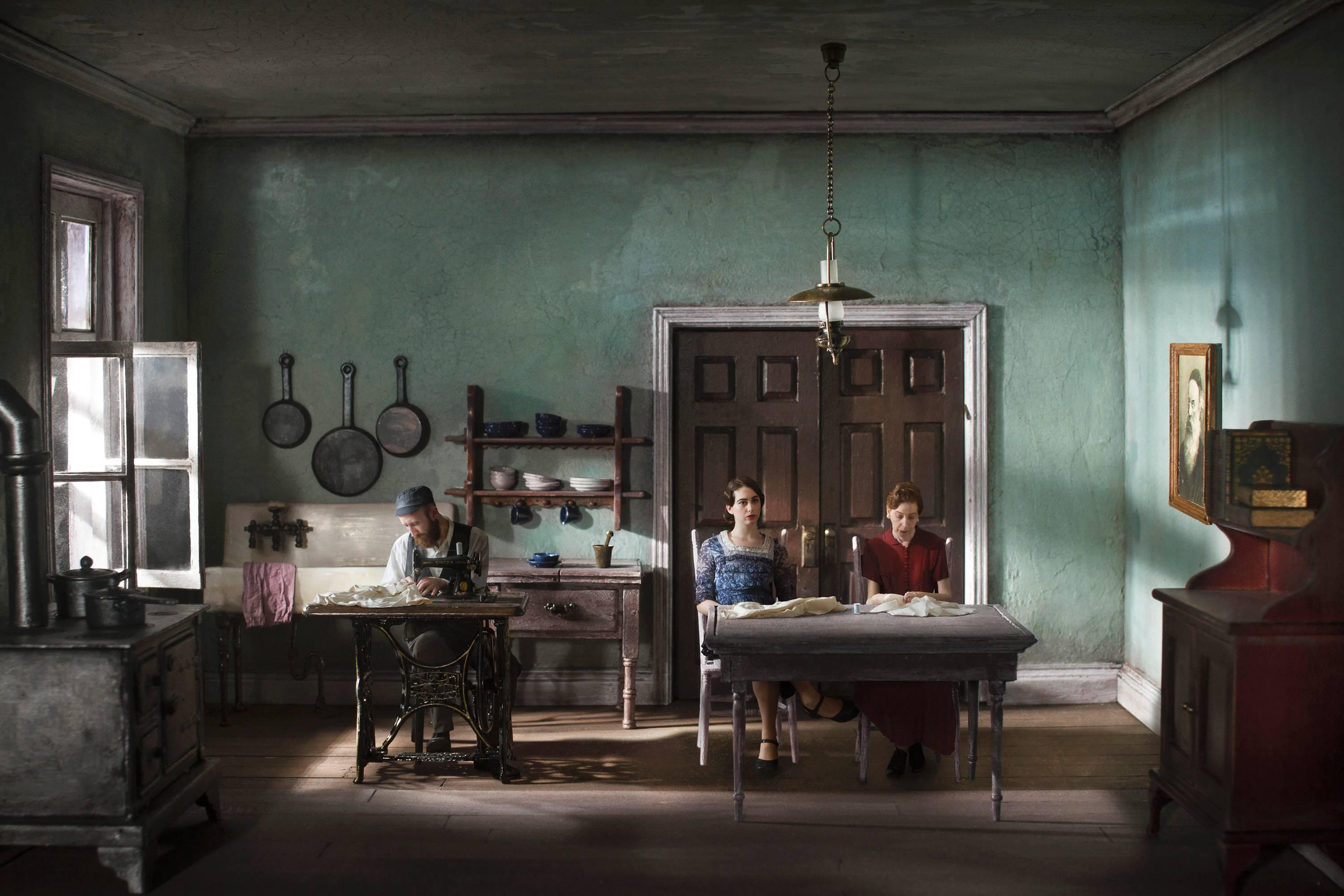 Color Photograph di Richard Tuschman - Working Morning, fotografia in edizione limitata, firmata, inchiostro d'archivio a pigmenti