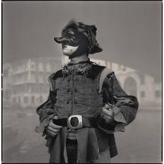 Alvise D'Ambrosi as Capitano 8