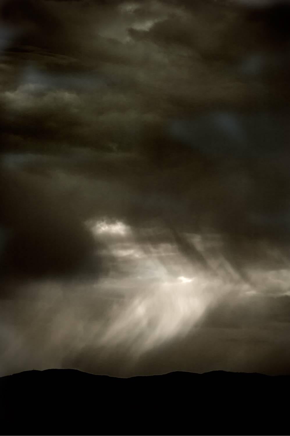 Color Photograph di Laurie Tümer - Nuvola n. 7274