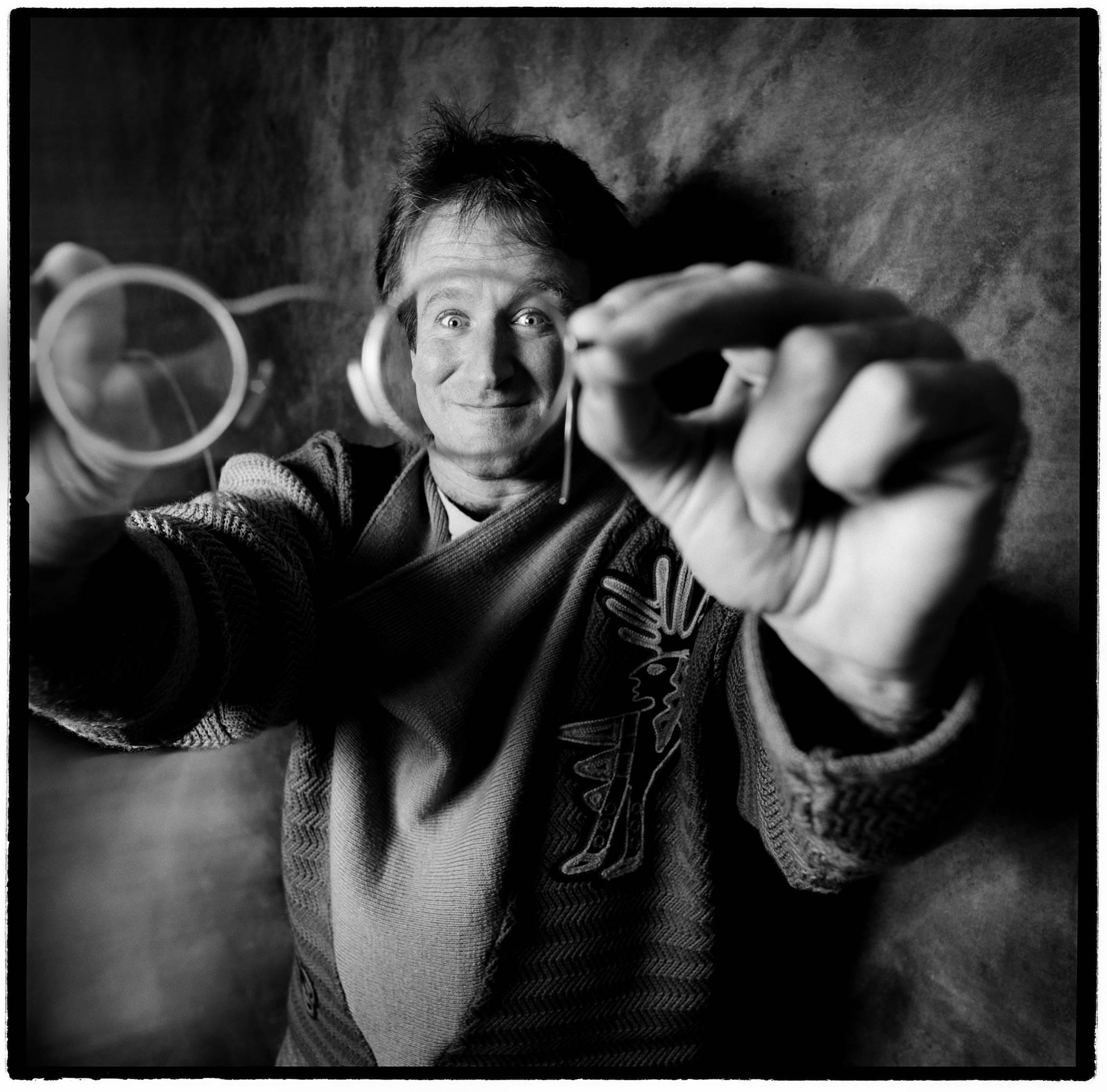Karen Kuehn Portrait Photograph - Robin Williams • 1987 • NYC • Saturday Night Live