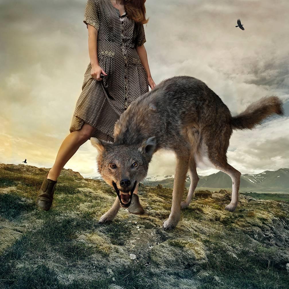 Color Photograph di Tom Chambers - Dopo di te, io