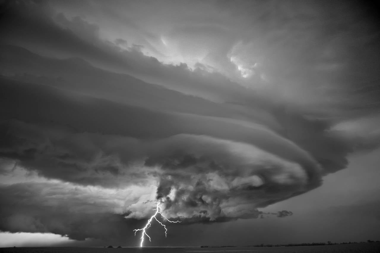 Mitch Dobrowner Landscape Photograph – Jupiter Jupiter: Mobridge, South Dakota, 2011