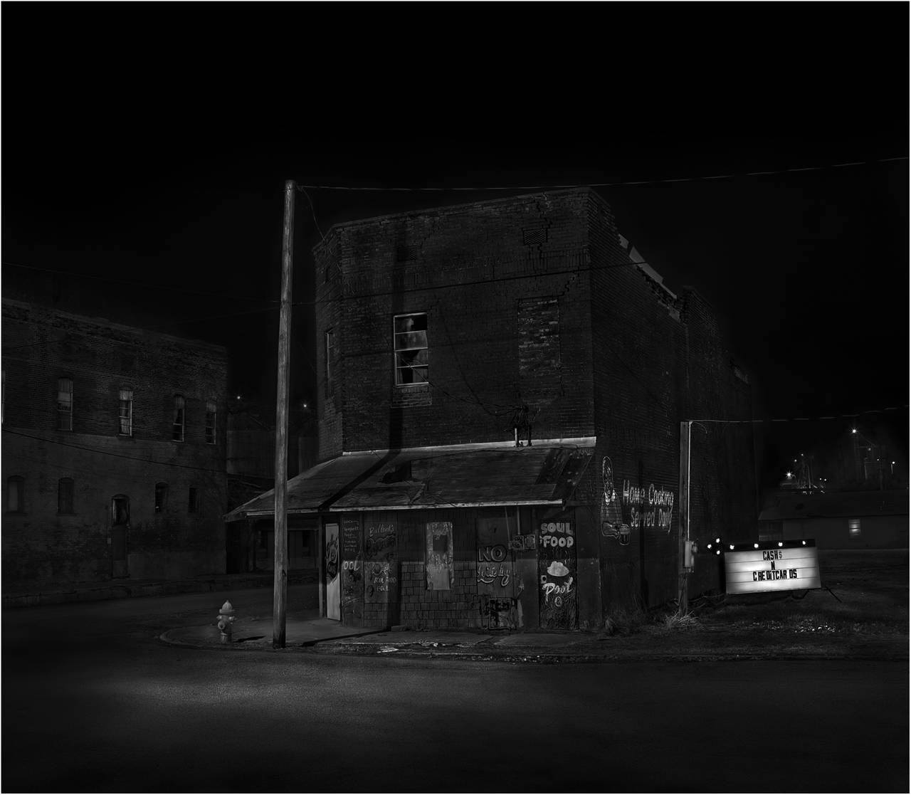 Teri Havens Landscape Photograph - Bullocks, Helena, Arkansas