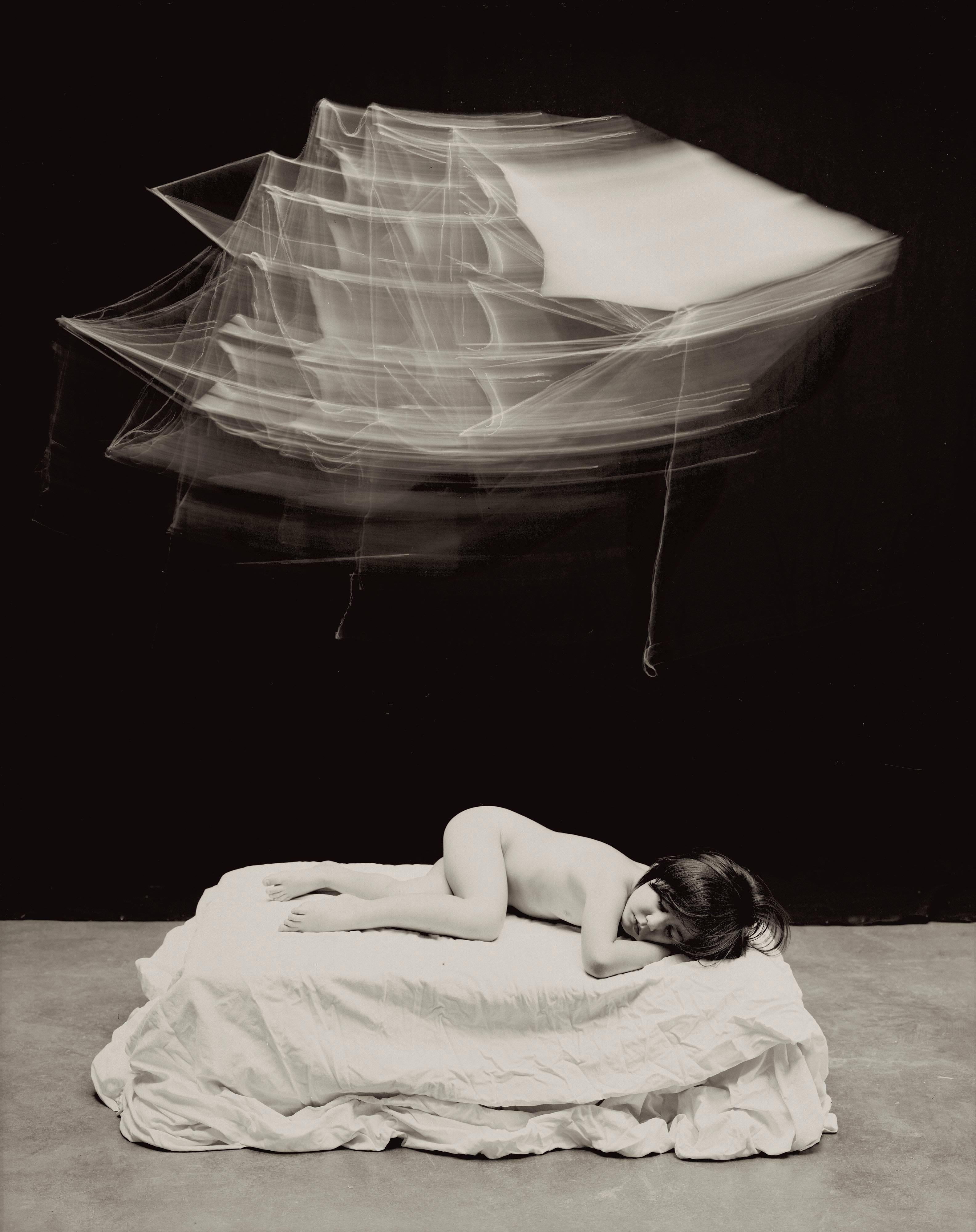 Portrait Photograph di Zoë Zimmerman - Il suo sogno