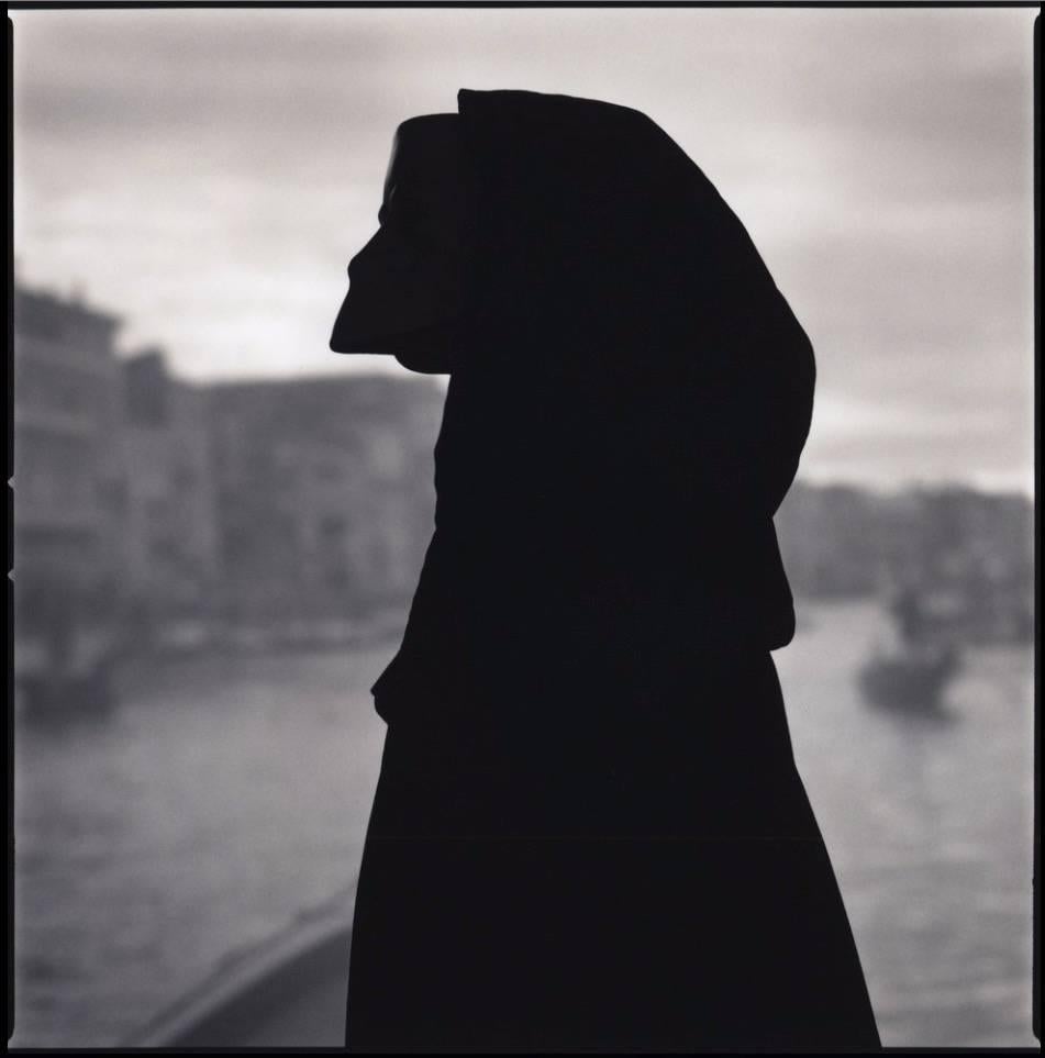 Hiroshi Watanabe Black and White Photograph - Viviana Ceppa with Bauta Mask (Silhouette) 