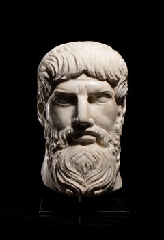 Escultura de mármol blanco: retrato del filósofo griego Epicuro. Griego clásico