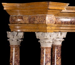 Maqueta arquitectónica en mármol policromado de un tempietto de estilo barroco del siglo XVIII