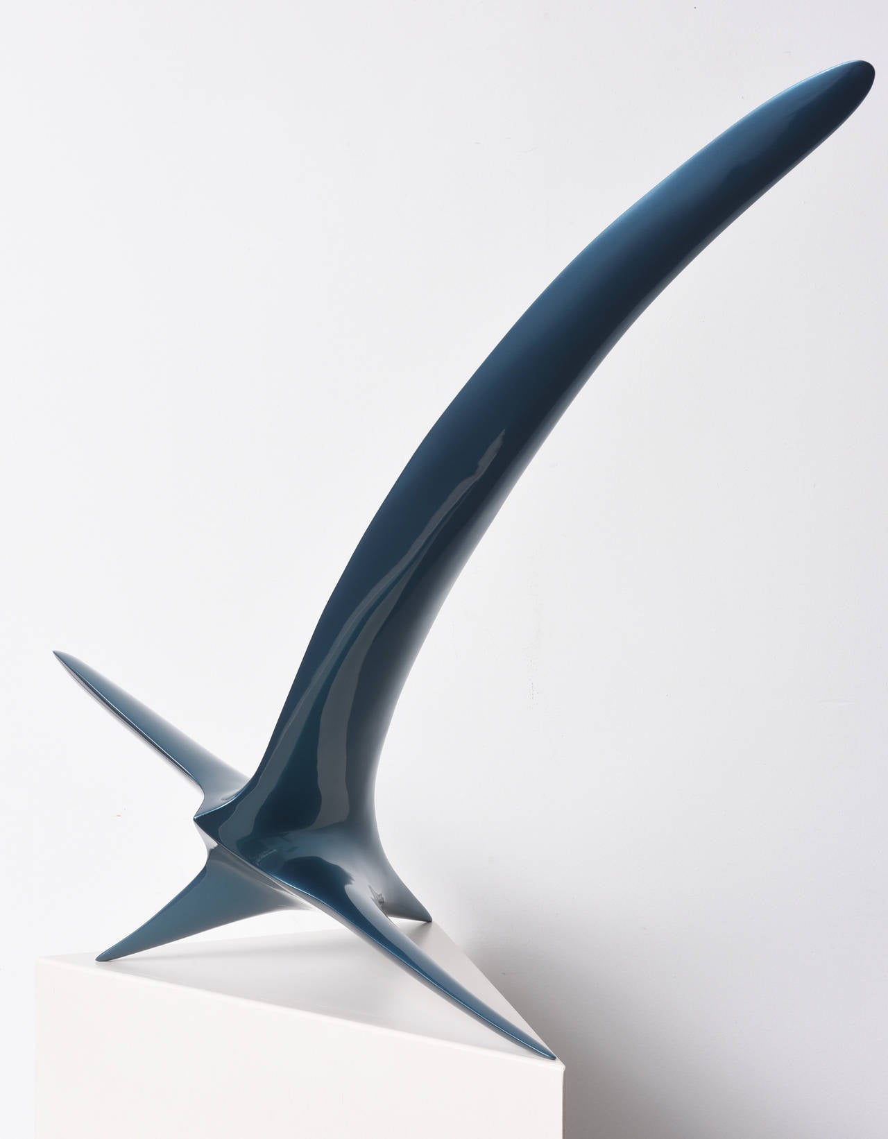 Zweier Twin Bird V (Grau), Figurative Sculpture, von Patrice Breteau