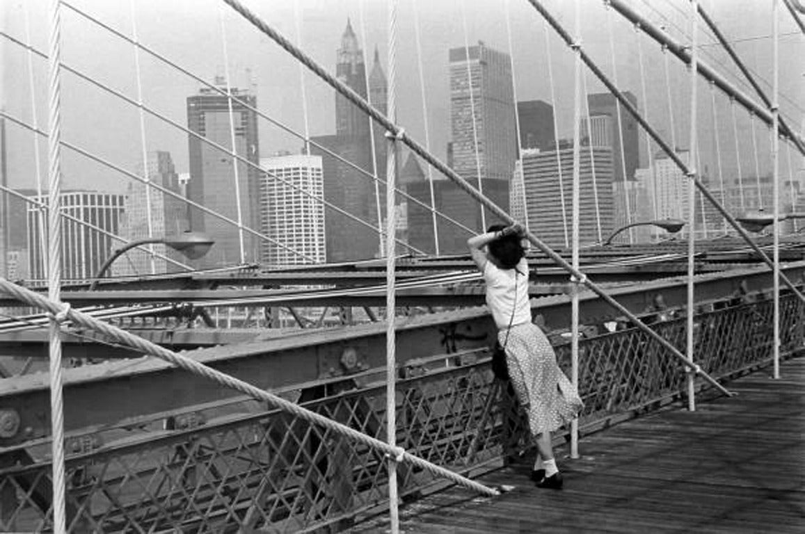 Edouard Boubat Black and White Photograph - Le Pont de Brooklyn, New York 1982