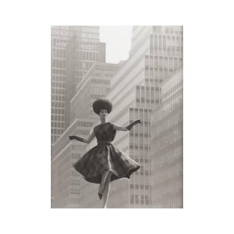 Horst P. Horst Black and White Photograph - Park Avenue Fashion, N.Y.