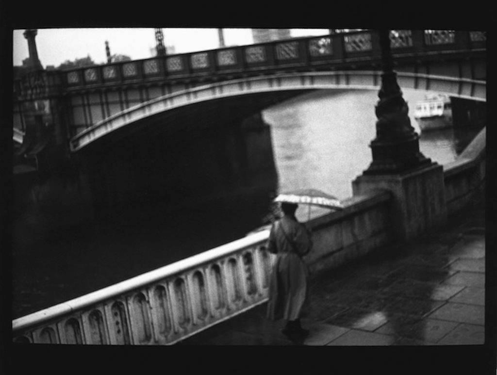 Giacomo Brunelli Black and White Photograph - Woman, Lambeth Bridge