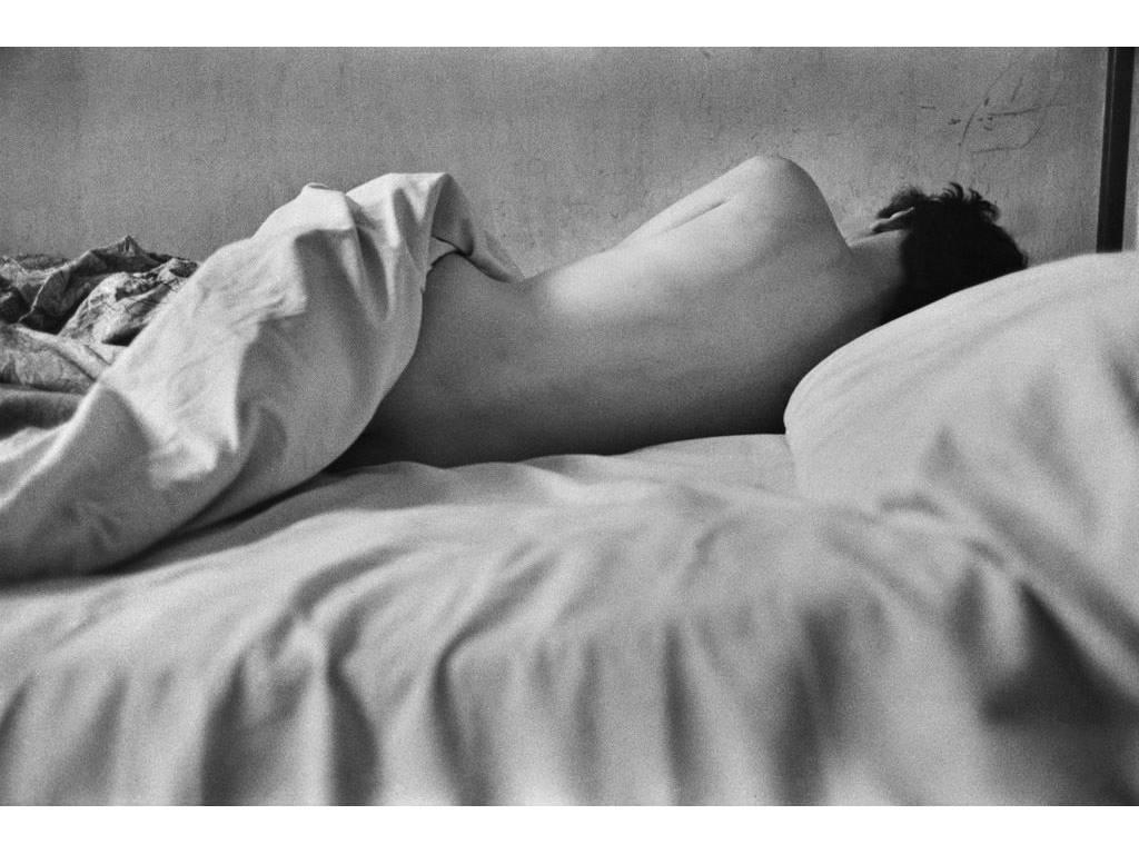 René Groebli Black and White Photograph – Auge der Liebe #532