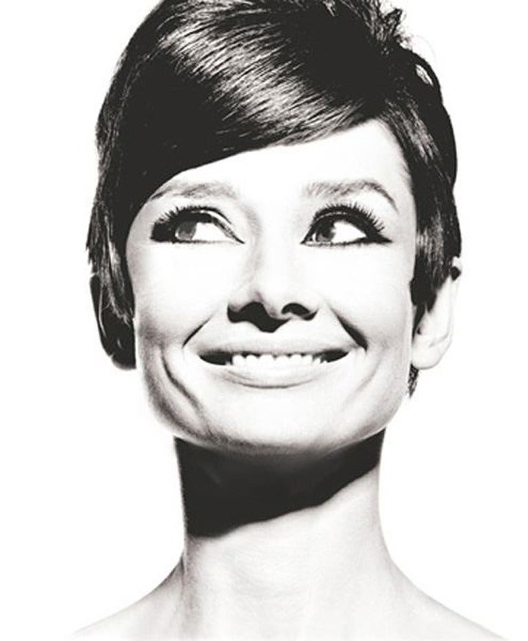 Portrait Photograph de Douglas Kirkland - Audrey Hepburn, París