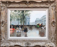 "Strolling Arc de Triomphe"