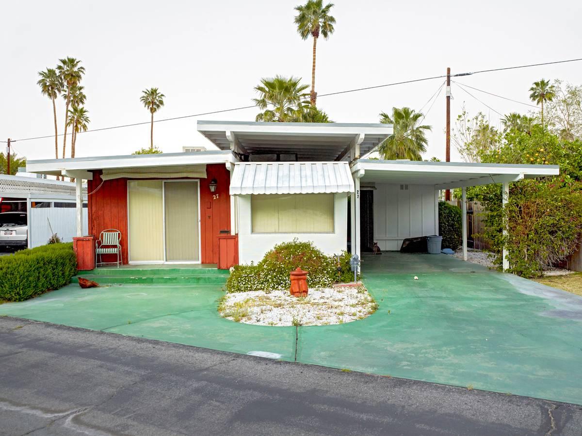 Palm Springs 02 Sahara Mobile Home Park - Photograph by Jeffrey Milstein