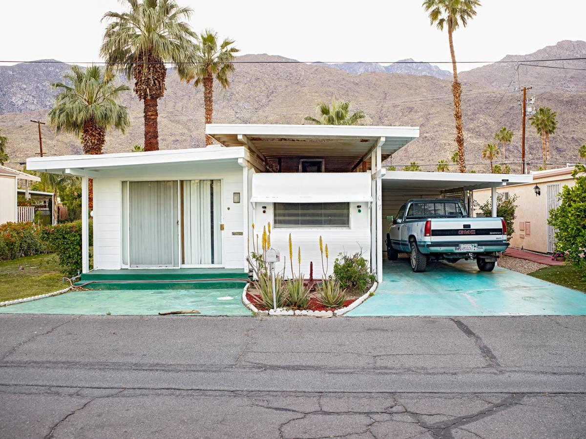 Palm Springs 12 Sahara Mobile Home Park - Photograph by Jeffrey Milstein