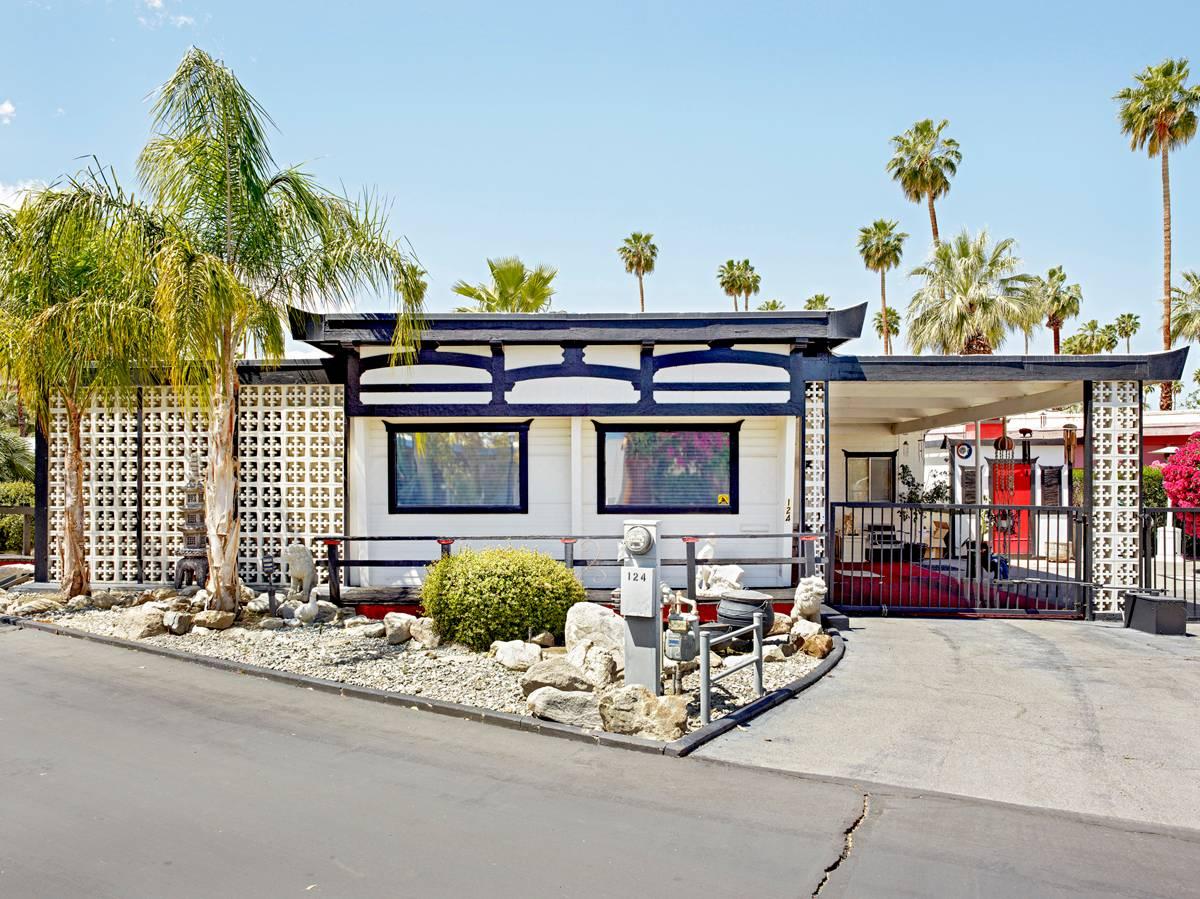 Palm Springs 16 China, Blue Skies Village - Photograph by Jeffrey Milstein