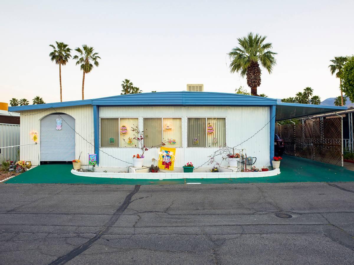 Palm Springs 45 Sahara Mobile Home Park - Photograph by Jeffrey Milstein