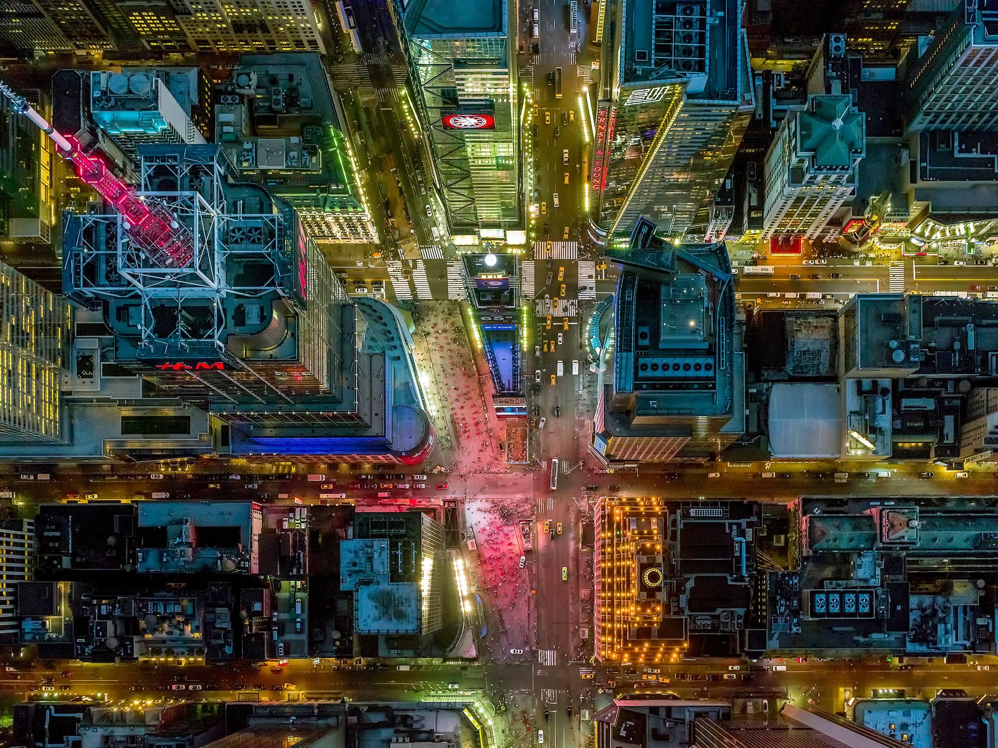 Jeffrey Milstein Landscape Photograph - NYC 55 Times Square