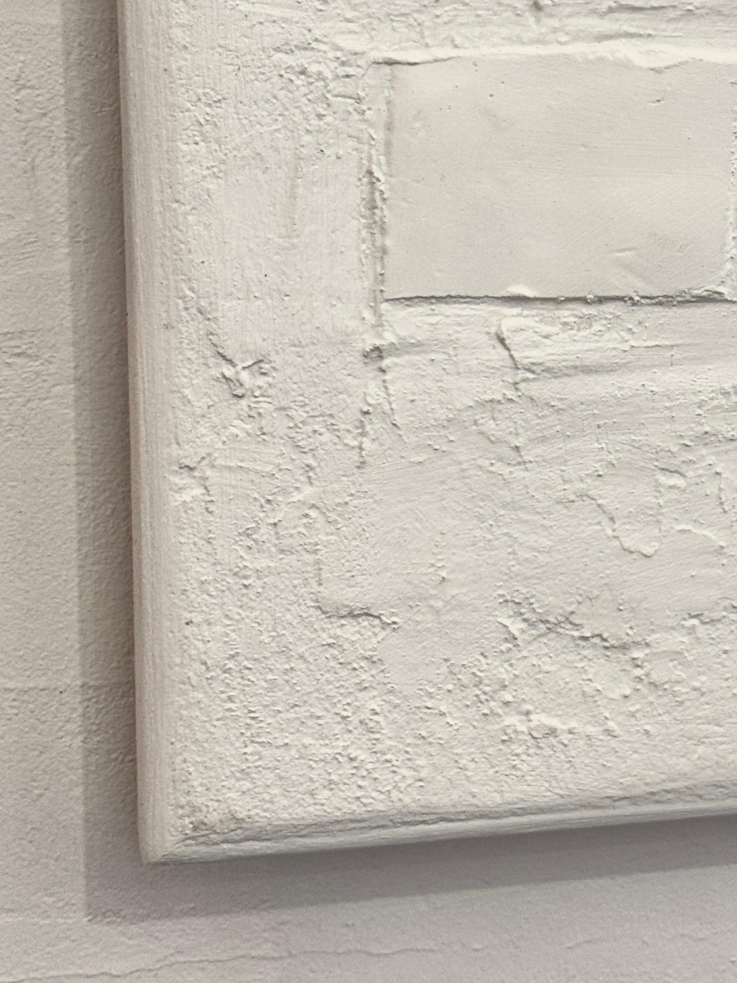 Composition plaster and cement N°2 by Gilbert Pauli - Acrylic on plaster 22x22 For Sale 3