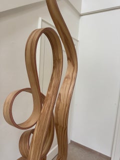 FVESP - sculpture minimaliste et dynamique en bois d'érable aux lignes courbes, de style postmoderne, signée Moros