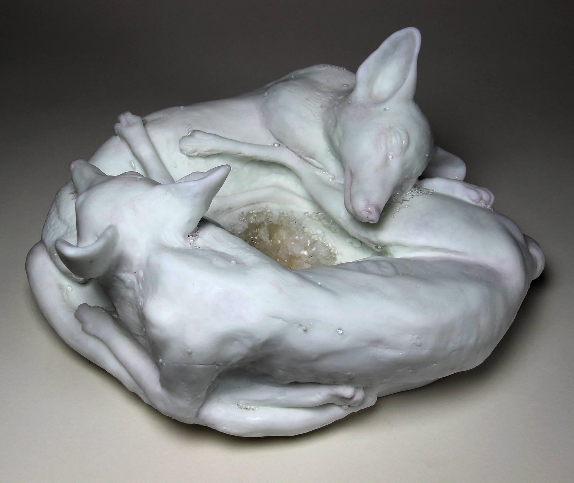 Sibylle Peretti Figurative Sculpture - Urban Foxes