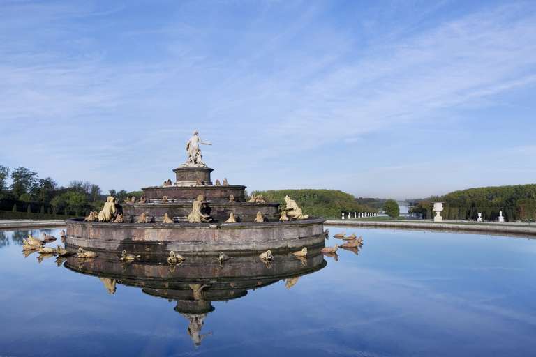 Reinhard Görner Color Photograph - Parterre de Latone Fountain, Versailles