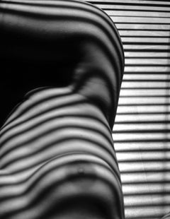 Savannah Spirit Human Abacus (Photographie nue noire et blanche B&W)