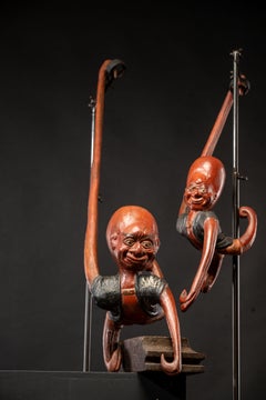 Paar japanischer, vielfarbiger Holzfiguren „Tako-nyūdō“ – anthropomorpher Oktopus