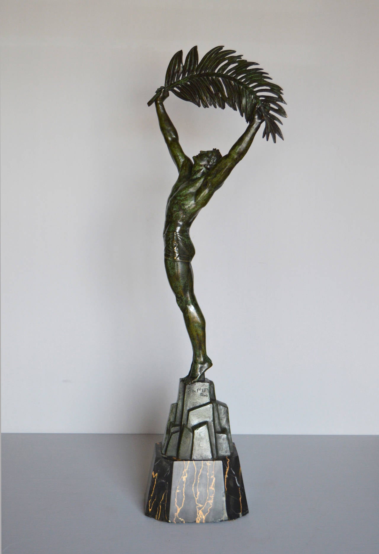 Pierre Le Faguays Figurative Sculpture - Victory