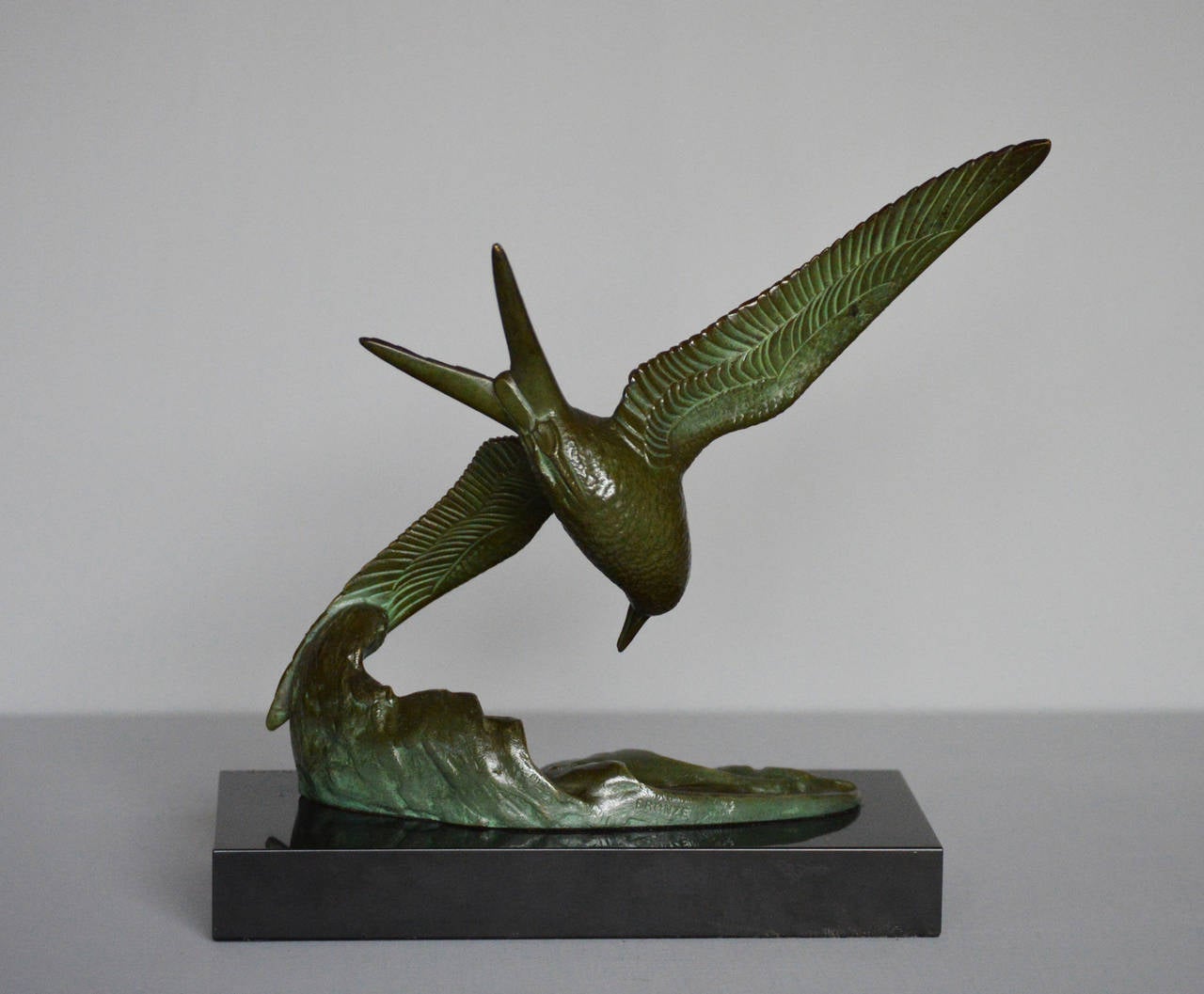 Art Deco Bronze sculpture of a Tern 1