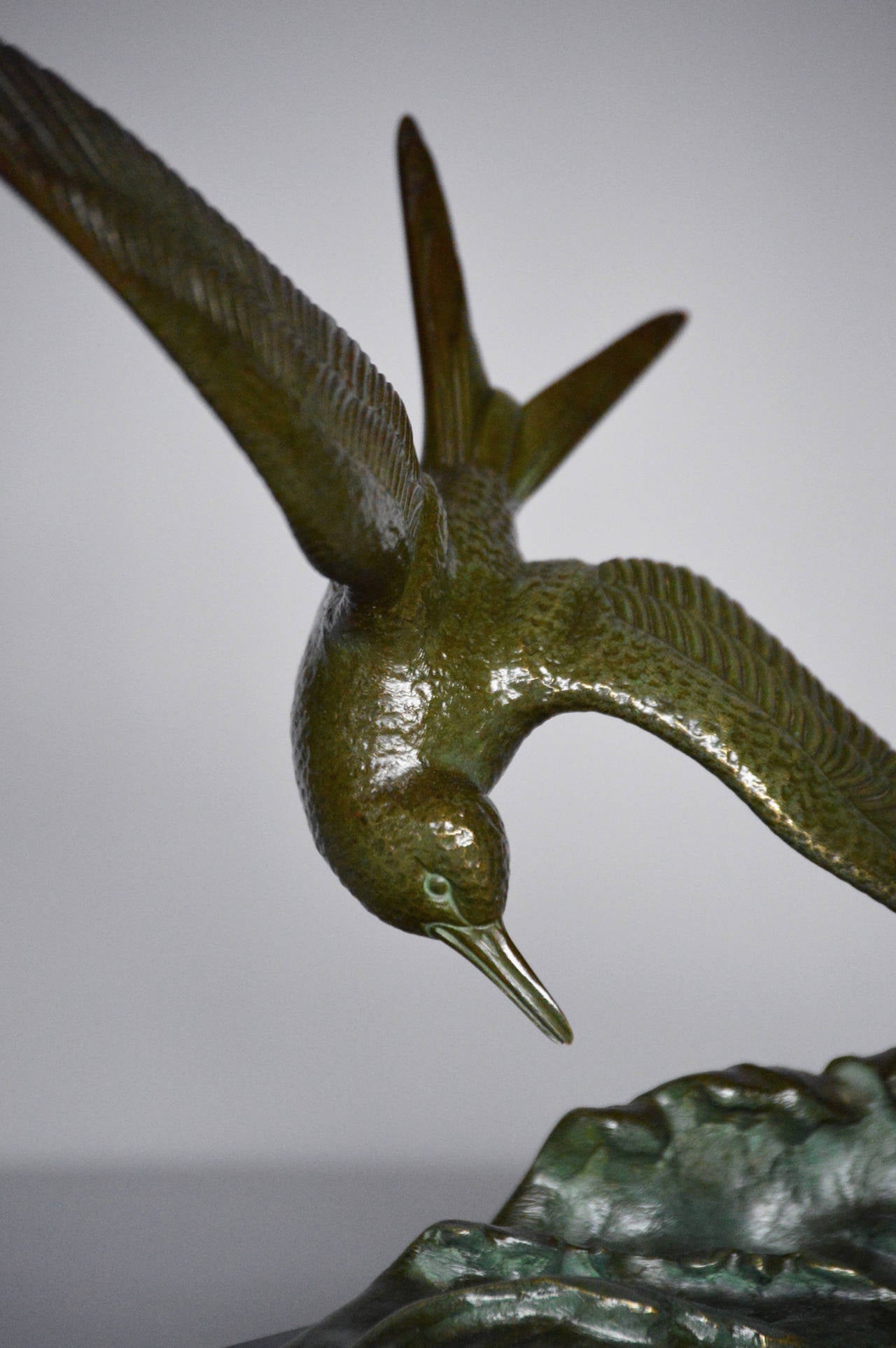 Art Deco Bronze sculpture of a Tern 3