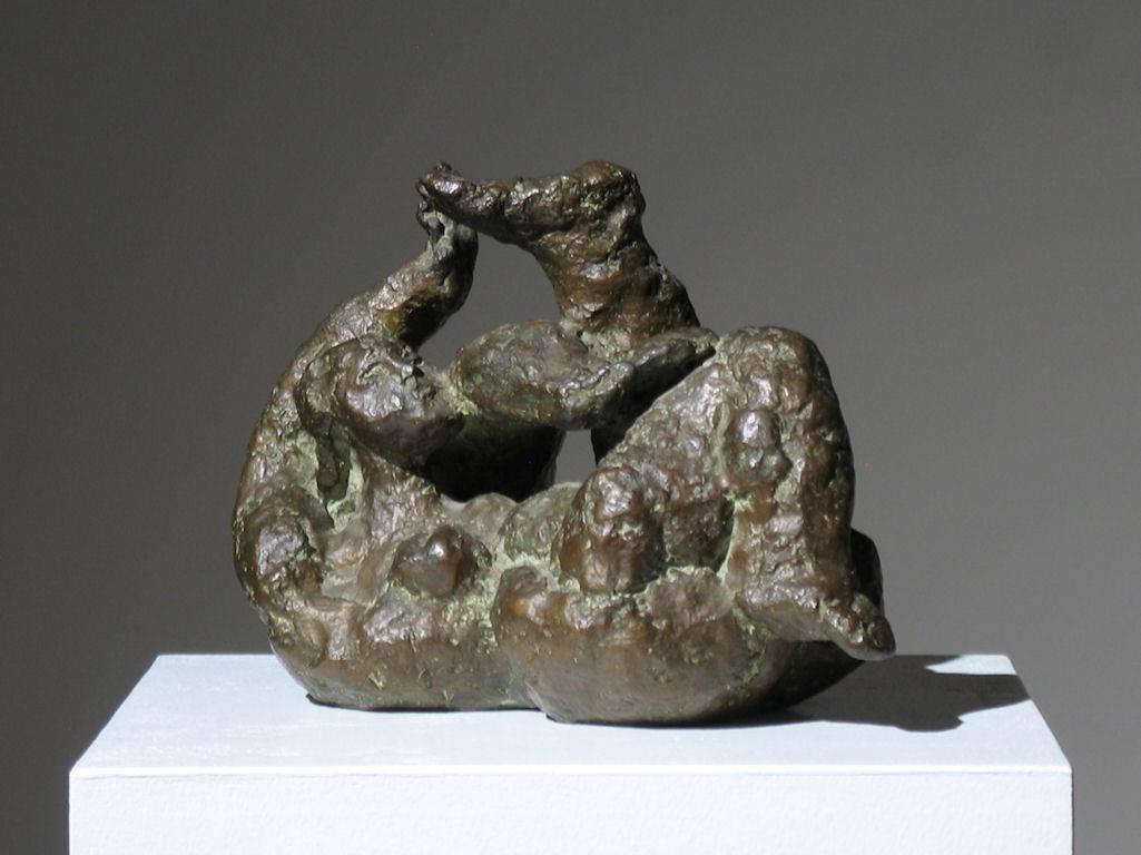 Figure féminine contournée - Sculpture de Leonard Schwartz
