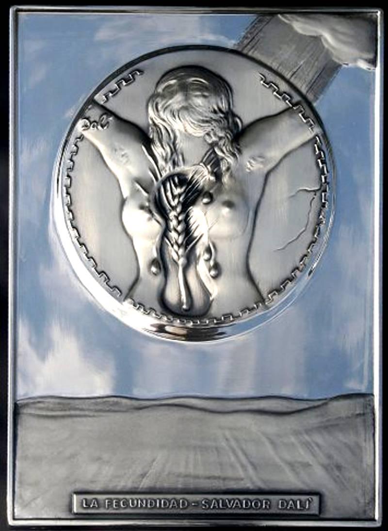 Salvador Dalí Nude Sculpture - Salvador Dali - The Fecondity - Bas Relief Silver Sculpture