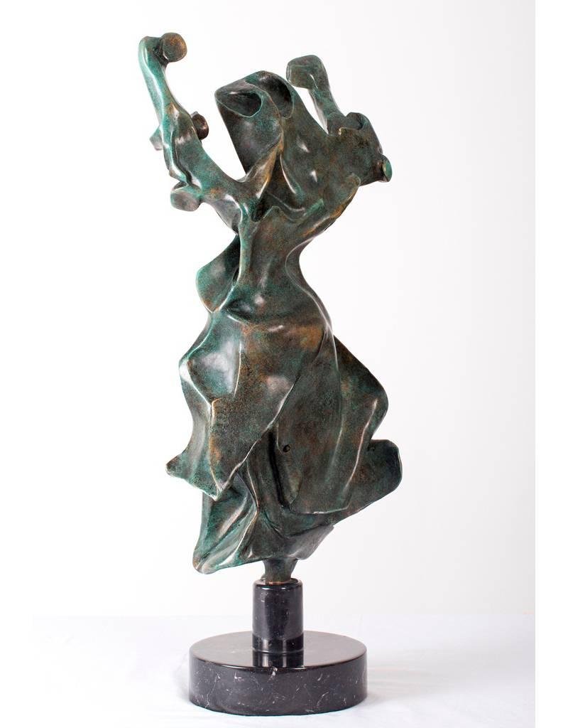 Salvador Dali - Carmen - Signierte Bronzeskulptur (Gold), Nude Sculpture, von Salvador Dalí