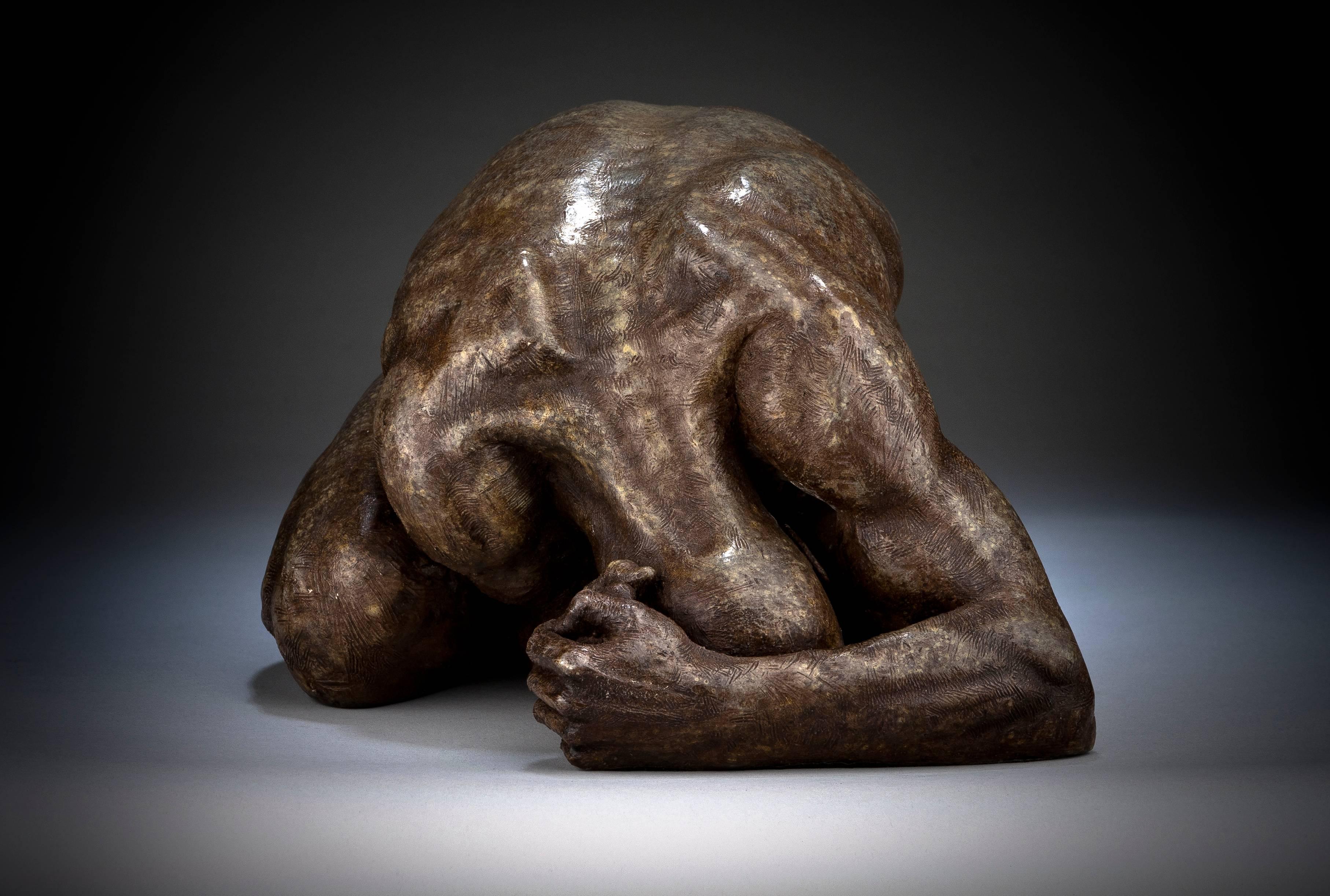 Ian Edwards - Surrender - Original Signed Bronze Sculpure
Dimensions: 32 x 60 x 60 cm 
Edition of 9

Edwards’ practice expresses the power and determination of human endeavour. He
draws inspiration from natural forces, with his powerful masculine