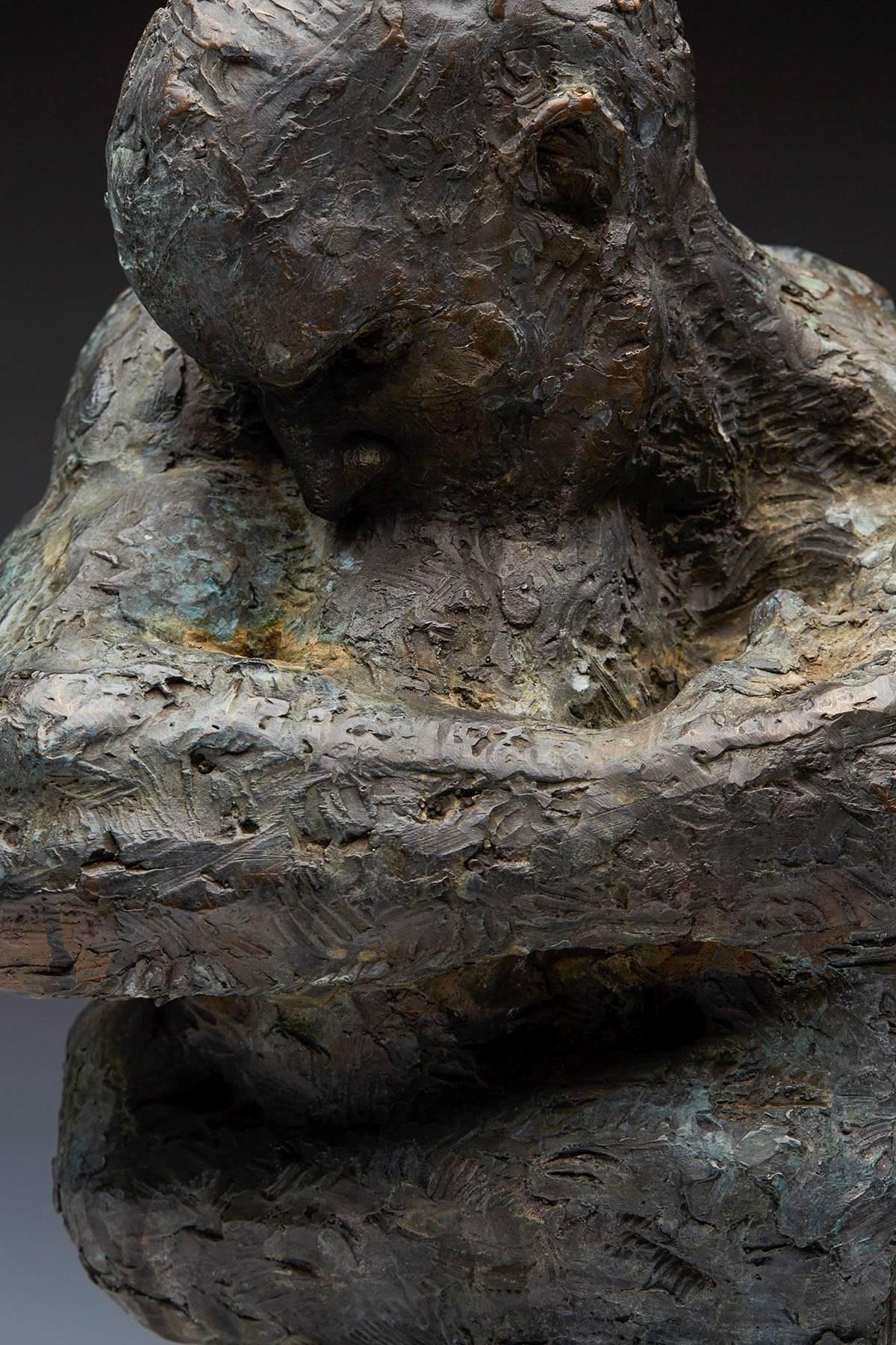 Ian Edwards - Il	L'ora delle tenebre - Scultura in bronzo originale firmata in vendita 1