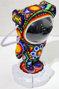 Chroma, alias Rick Wolfryd, “Spaceman Can VIII” – Scultura luminosa, Pop Art, 2026 Huichol