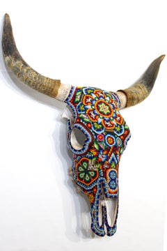 „Bull Skull“ (aus der CHROMA-Sammlung), Huichol, zeitgenössisch, Mischtechnik, 2026