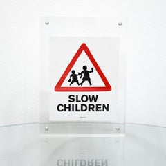 Adesivo di Banksky “Slow Children” BNK/5Y 021, incorniciato, arte di strada, 2005