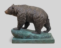 Skiagusta - Bronze Bear Statue