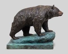 Skiagusta - Bronze Bear Statue