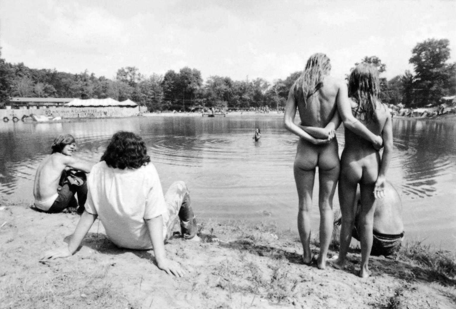 Jean-Pierre Laffont Black and White Photograph - Powder Ridge Rock Festival, Middlefield, CT, August 1st & 2nd, 1970