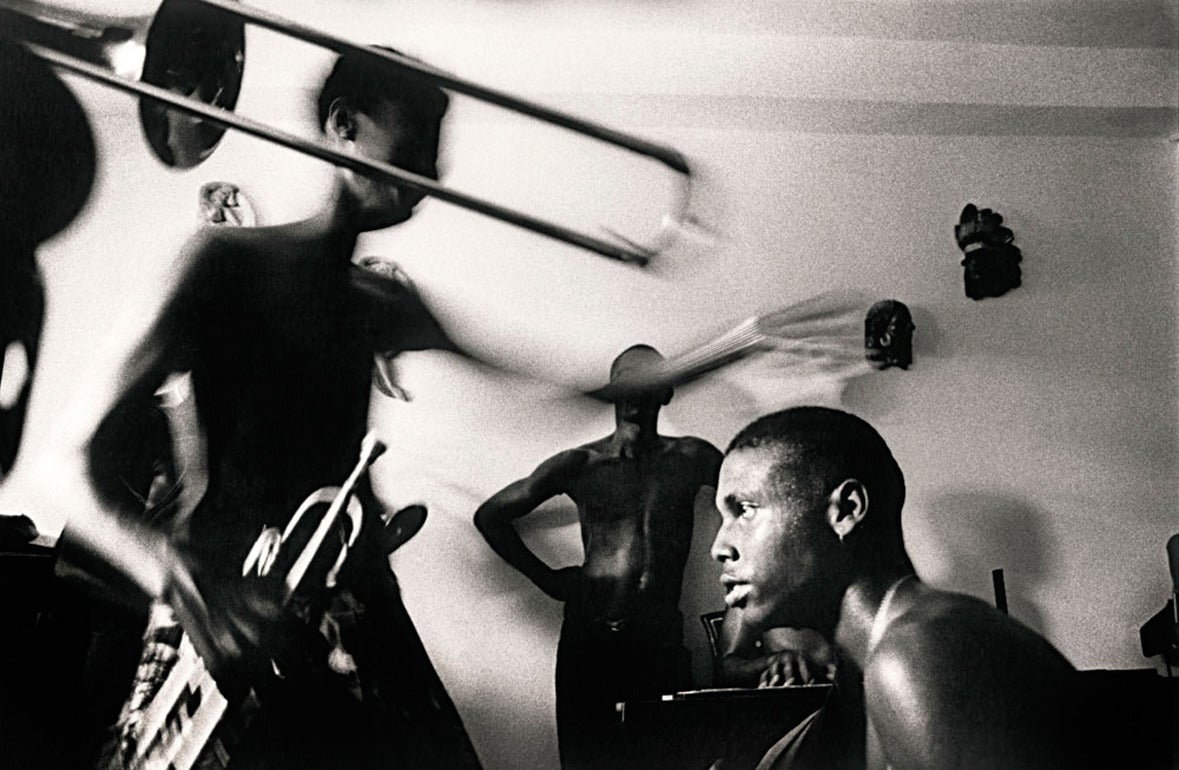 Ernesto Bazan Black and White Photograph - Musicians rehearsing, Havana, 1998