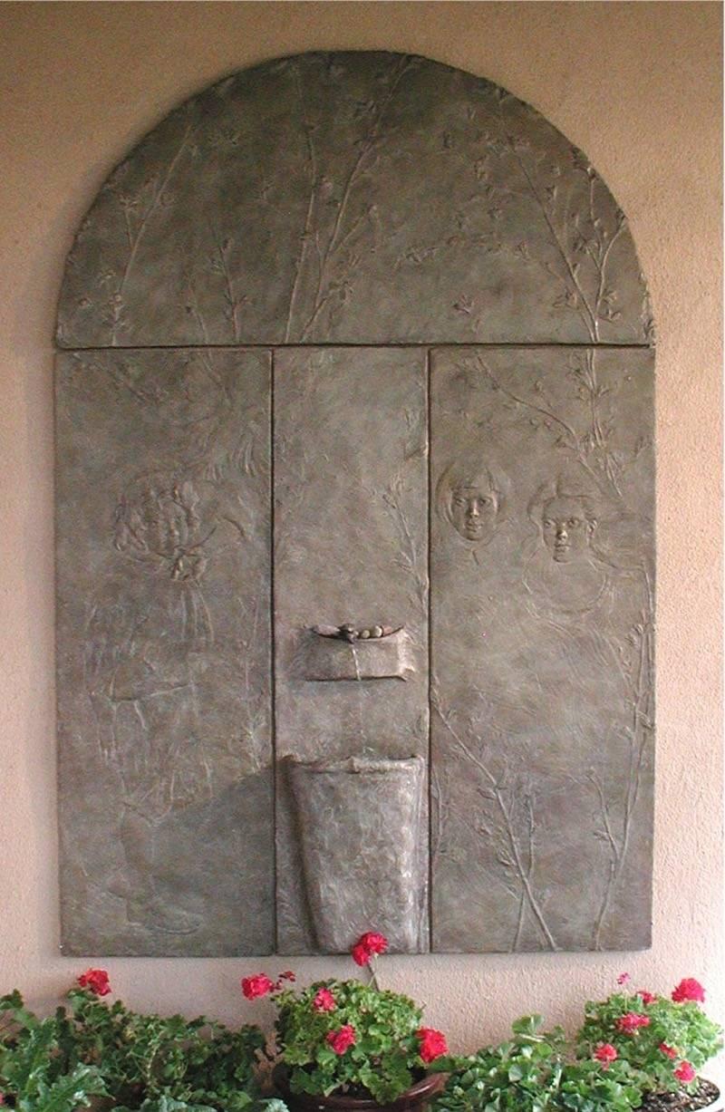 Figurative Sculpture de Rosie Sandifer - Brook Green
