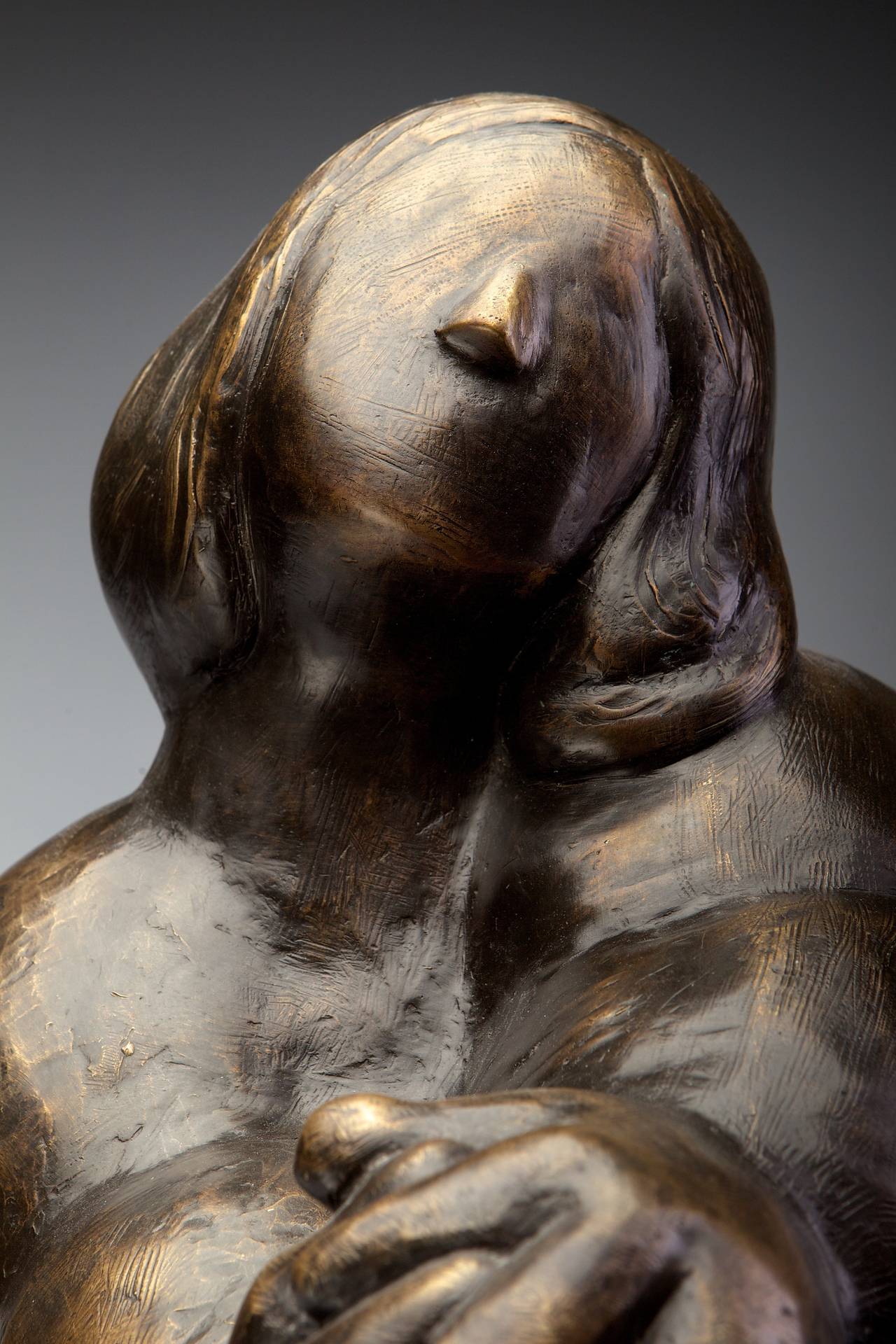 Wiggle My Toes - Gold Figurative Sculpture by Monica Wyatt