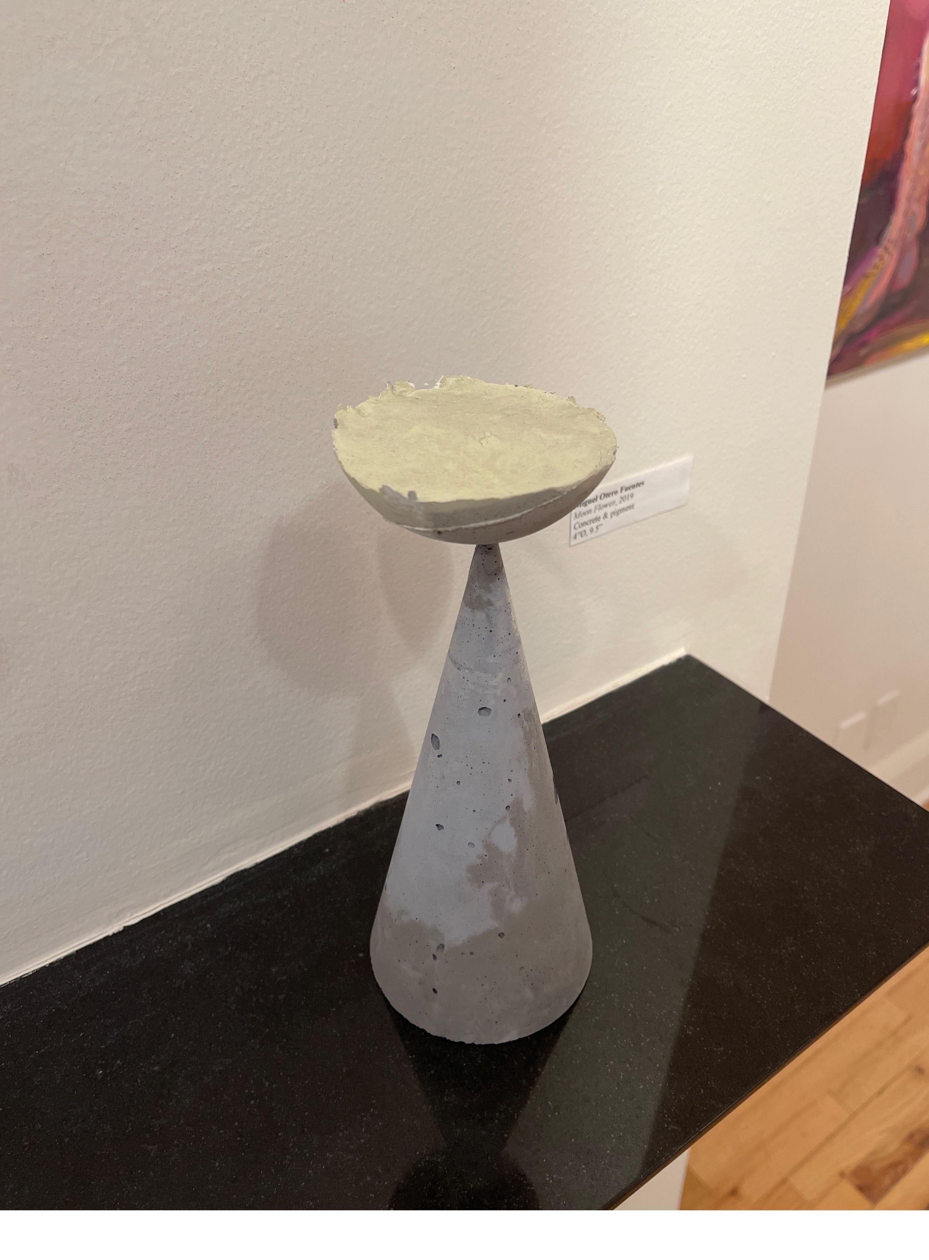 Moon Flower: Contemporary Figurative Sculpture For Sale 2